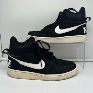 Nike Shoes Womens 7.5 Court Borough Mid 844906-010 Basketball Black White